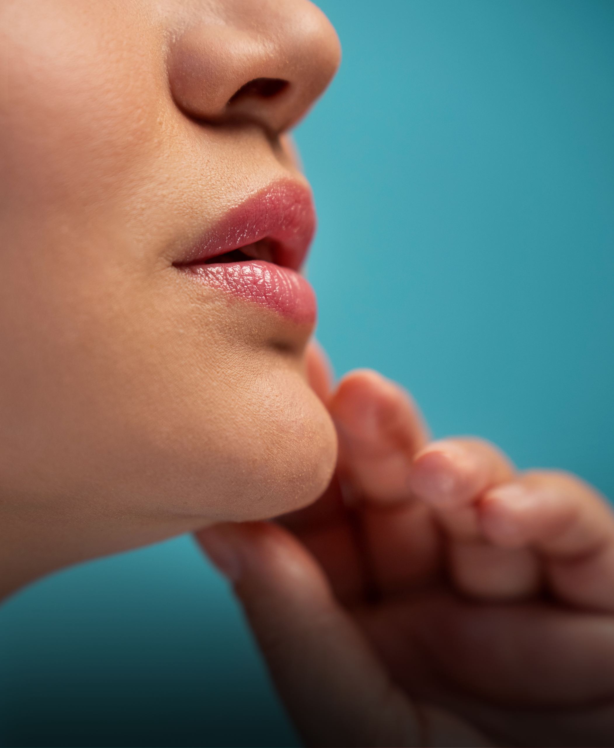 A subtle facelift for a younger and more attractive expression!
